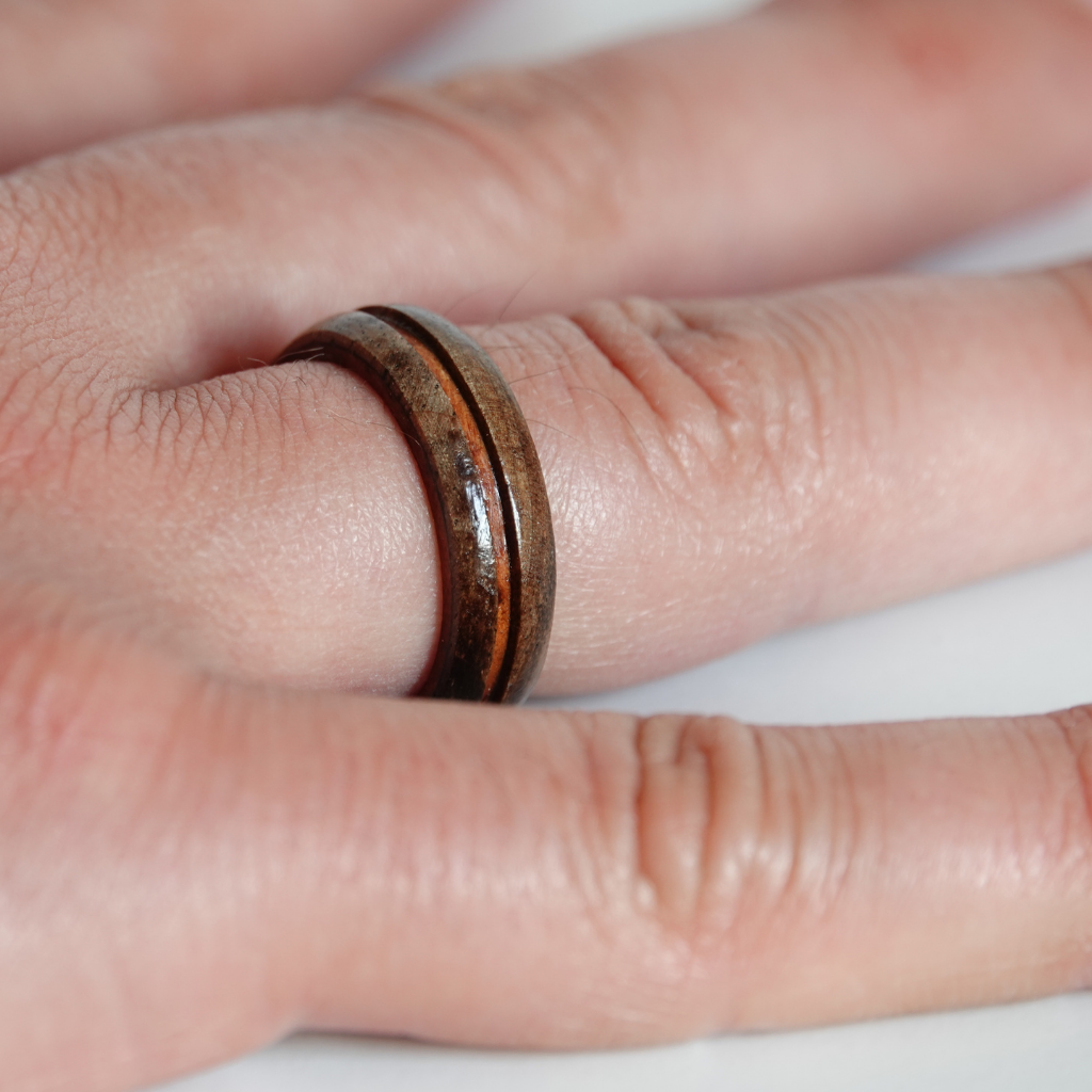 Walnut and juniper ring, wood wedding band, bentwood ring, wooden ring