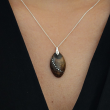 Load image into Gallery viewer, Oval wooden necklace with silver sterling